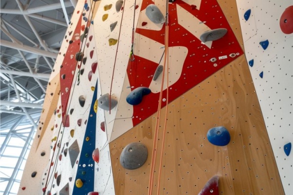 攀岩图片2.jpg