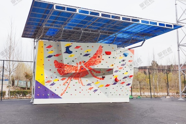 专业巡检，守护私立小学攀岩墙上的童年梦想