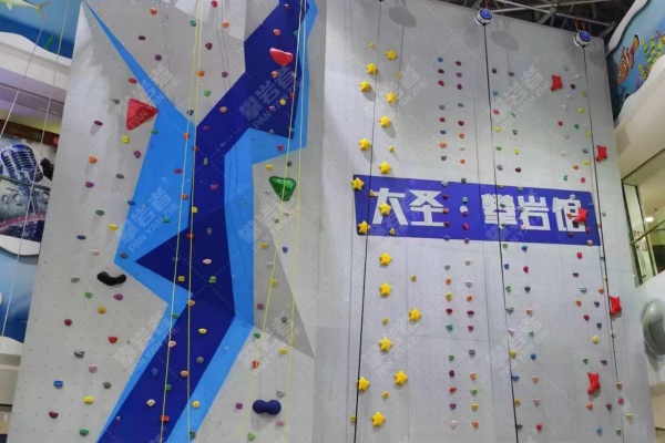 专业安装,铸就体育场馆攀岩墙的运营基石